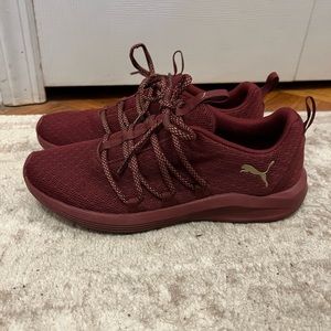 Puma size 8 burgundy sneakers with gold detailing - barely worn, like new!